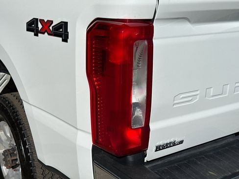 Used 2023 Ford F250 XLT image 34