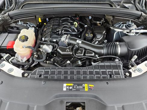 Used 2025 Jeep Grand Cherokee L Laredo RWD image 35