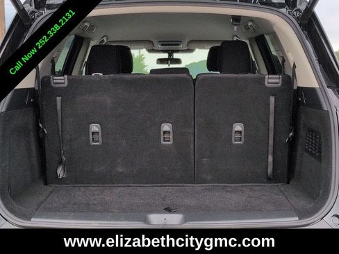 Used 2025 Nissan Pathfinder SV FWD image 14