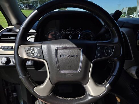 Used 2020 GMC Yukon Denali w/ Open Road Package AWD/4WD image 24