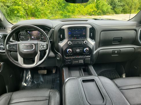 Used 2020 GMC Sierra 1500 Denali w/ Denali Ultimate Package AWD/4WD image 18