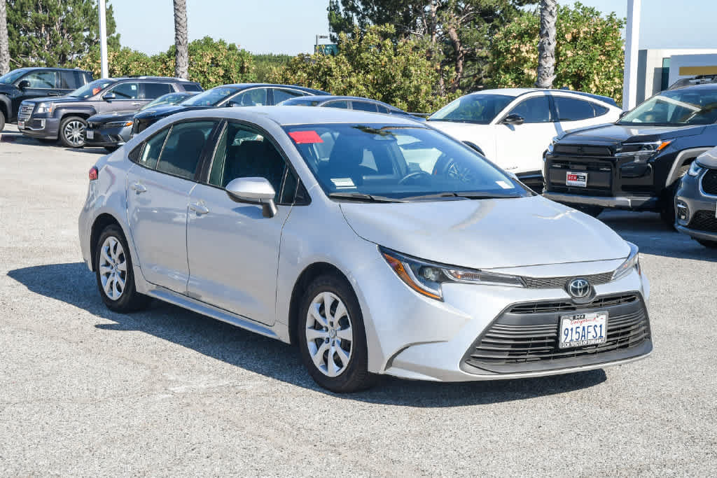 Certified 2025 Toyota Corolla LE FWD image 3