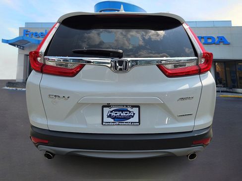 Used 2019 Honda CR-V Touring image 5