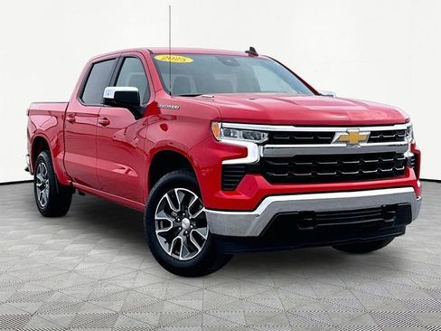 Used 2025 Chevrolet Silverado 1500 LT image 1