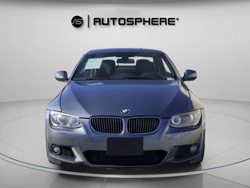 Used 2012 BMW 335i Convertible image 2