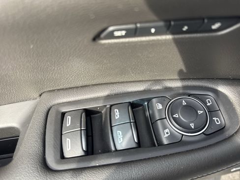 Certified 2022 Cadillac XT6 Premium Luxury image 13