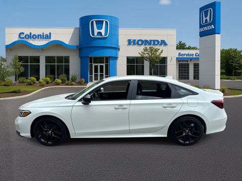 Used 2025 Honda Civic Sport image 3