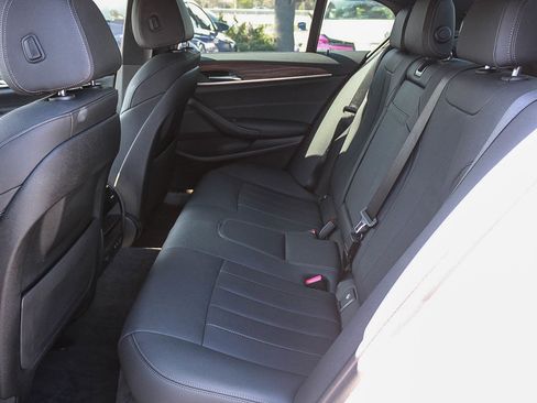 Used 2023 BMW 540i w/ M Sport Package RWD image 18
