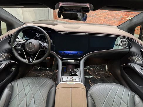 Certified 2023 Mercedes-Benz EQS 580 4MATIC Sedan image 14