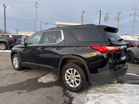 Used 2019 Chevrolet Traverse LT image 3