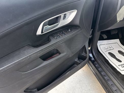 Used 2014 Chevrolet Equinox LS FWD image 16