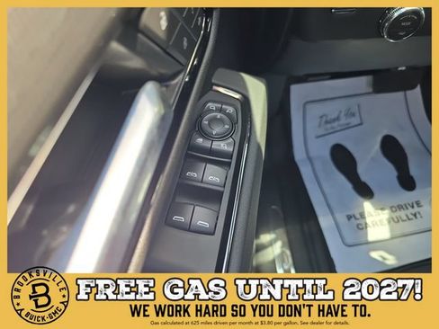 New 2026 GMC Sierra 1500 AT4 w/ AT4 Premium Package AWD/4WD image 16