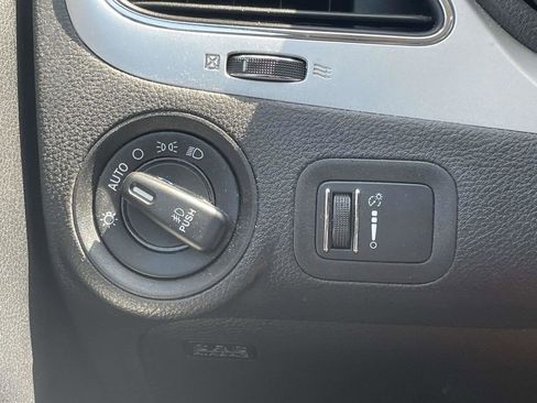 Used 2017 Dodge Journey SXT AWD/4WD image 25