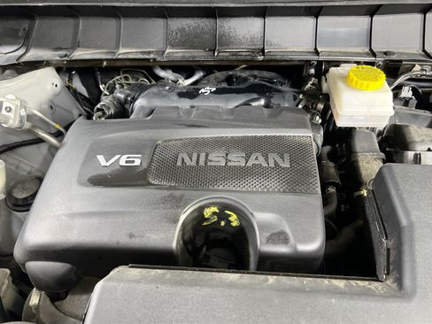 Used 2024 Nissan Pathfinder Platinum w/ Cargo Package AWD/4WD image 32