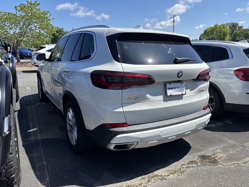 Used 2023 BMW X5 xDrive45e w/ Executive Package AWD/4WD image 16