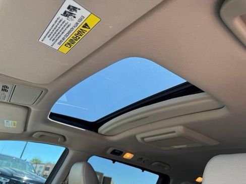 Used 2014 Honda Odyssey EX-L image 18