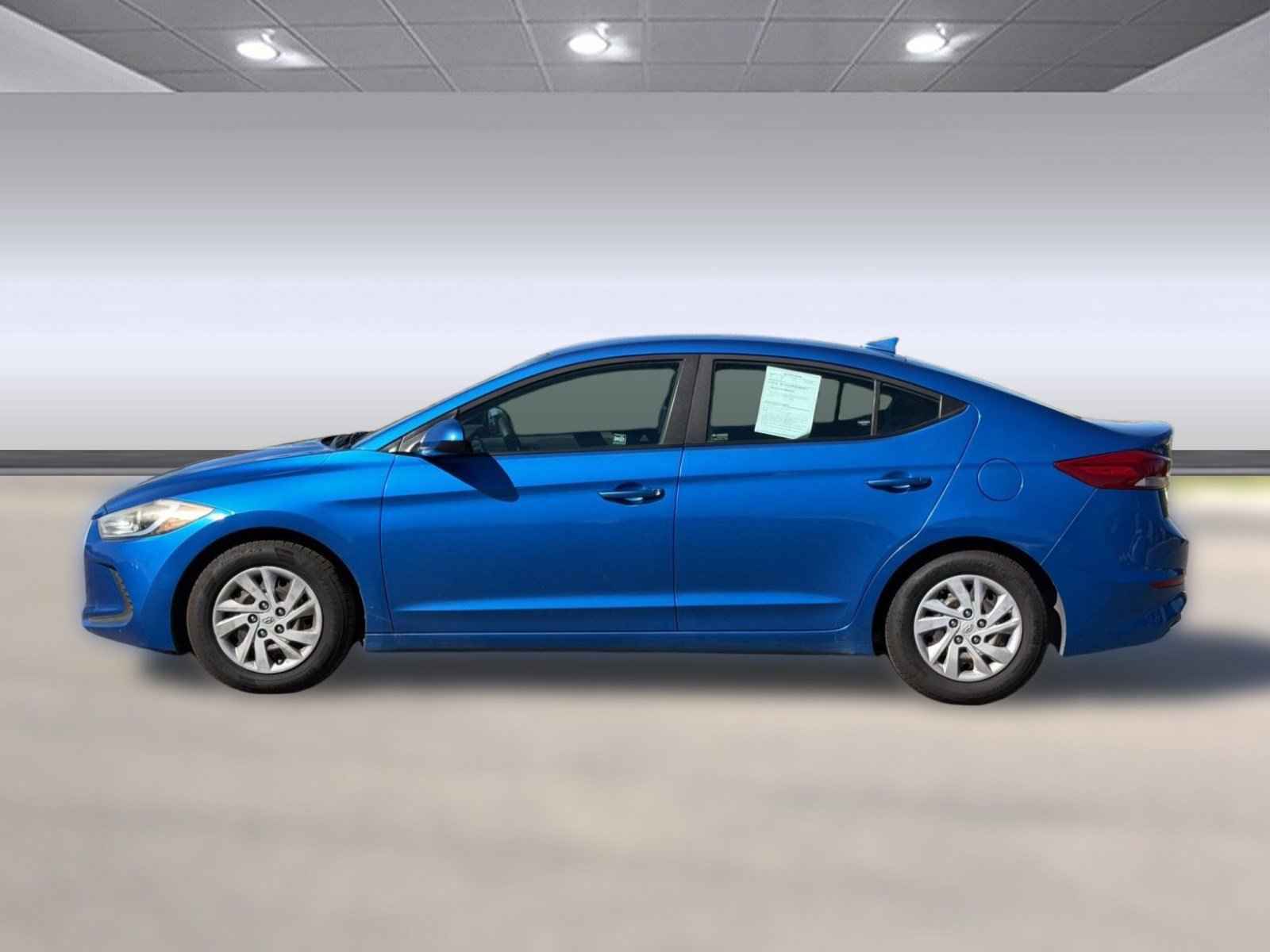 Used 2017 Hyundai Elantra SE FWD image 2