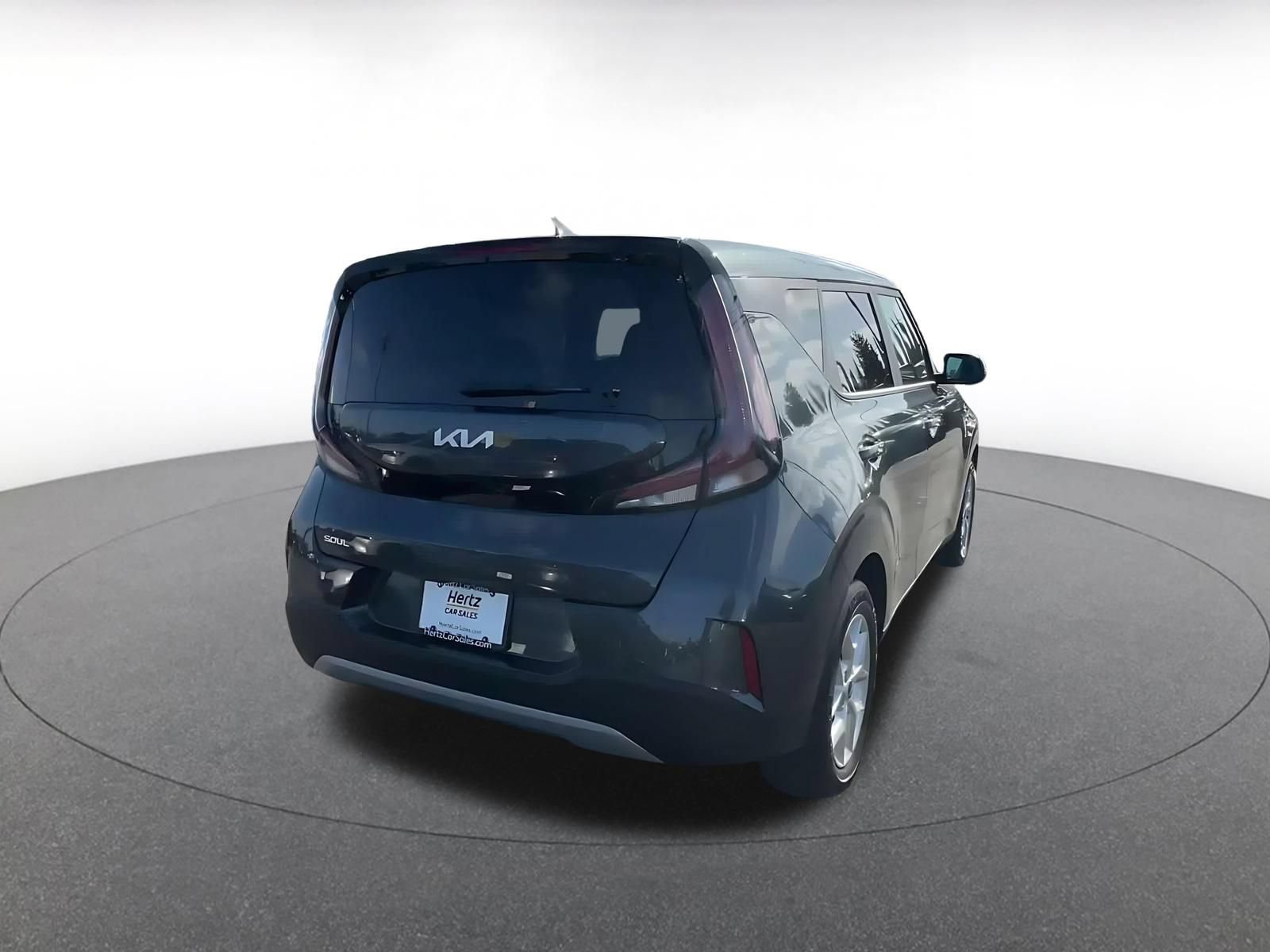 Used 2025 Kia Soul LX w/ LX Technology Package FWD image 13
