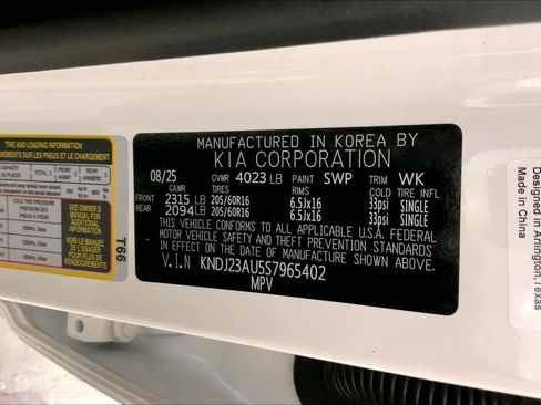 Certified 2025 Kia Soul LX w/ LX Technology Package FWD image 31