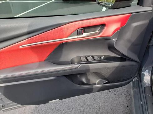 Used 2025 Toyota Camry XSE FWD image 11