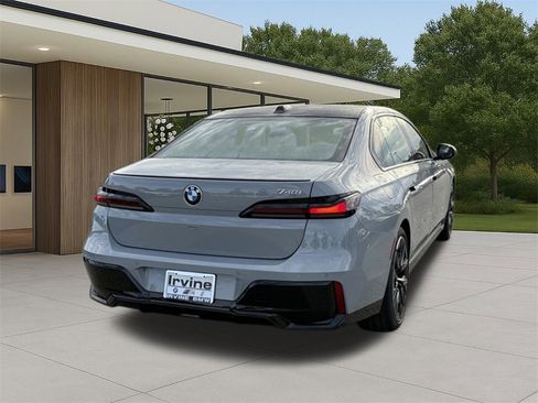 New 2026 BMW 740i 740i w/ Premium Package image 10