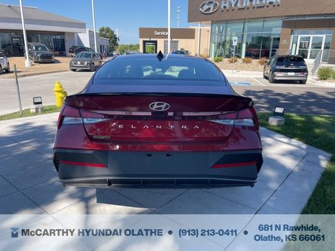 Certified 2025 Hyundai Elantra Sport FWD image 14