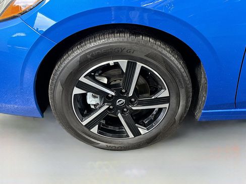 Used 2025 Nissan Sentra SV image 38