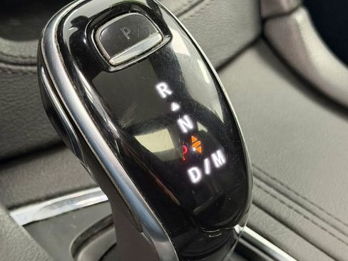 Used 2020 Cadillac XT6 Premium Luxury AWD/4WD image 24