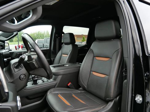 Used 2022 GMC Sierra 1500 AT4 w/ AT4 Preferred Package AWD/4WD image 15