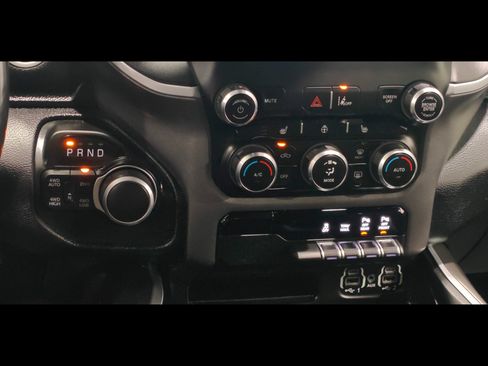 Used 2021 RAM 1500 Big Horn AWD/4WD image 9