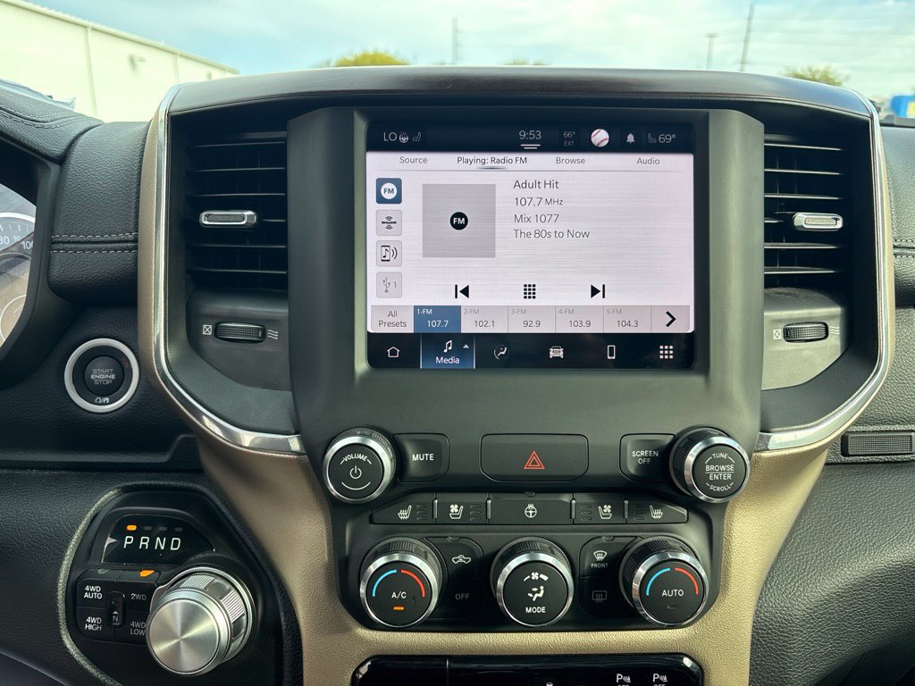 Used 2022 RAM 1500 Laramie AWD/4WD image 21