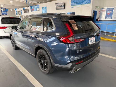 Used 2024 Honda CR-V Sport-L image 4