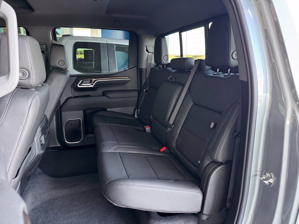 New 2026 Chevrolet Silverado 1500 RST w/ Safety Package AWD/4WD image 21