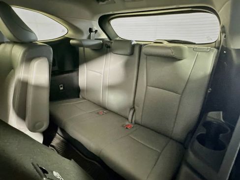 Used 2023 Toyota Highlander XLE AWD/4WD image 26
