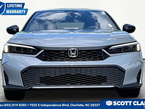 Used 2025 Honda Civic Sport image 2
