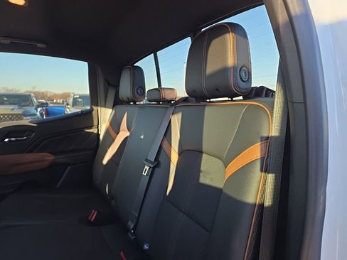 Used 2023 GMC Canyon AT4 image 45