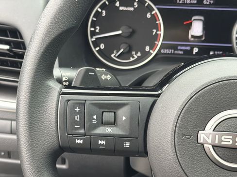 Used 2022 Nissan Rogue SV FWD image 24
