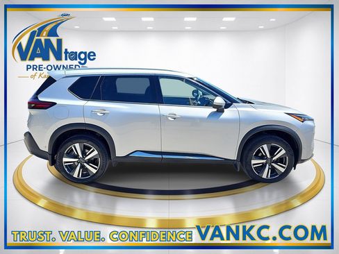 Used 2023 Nissan Rogue SL w/ SL Premium Package AWD/4WD image 5