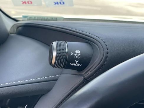 Used 2021 Lexus LS 500 w/ Accessory Package (Z2) image 20