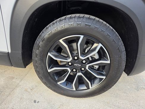 Used 2024 Chevrolet TrailBlazer ACTIV FWD image 17