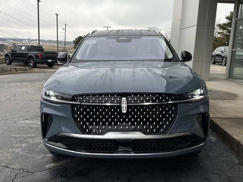 New 2026 Lincoln Nautilus Reserve image 2