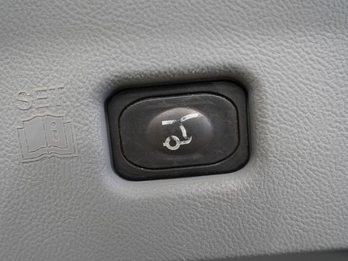 Used 2020 Lincoln Nautilus Reserve image 37