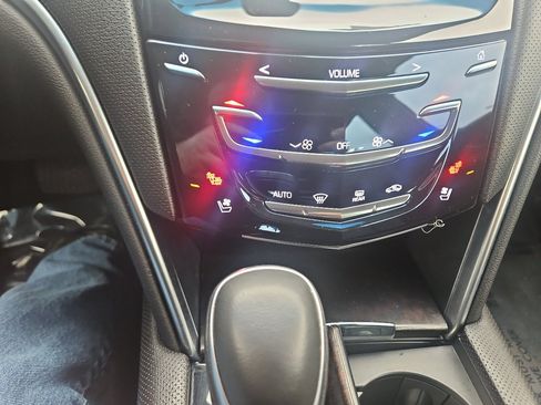 Used 2018 Cadillac XTS Luxury image 20