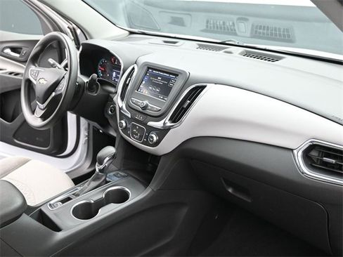 Used 2023 Chevrolet Equinox LS image 35