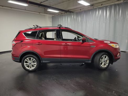 Used 2018 Ford Escape SE AWD/4WD image 10