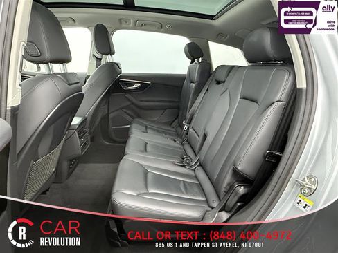 Used 2024 Audi Q7 3.0T Premium Plus image 39