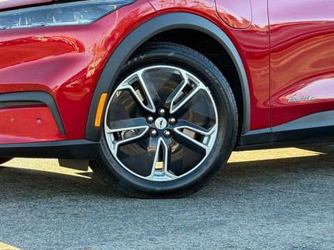 Used 2021 Ford Mustang Mach-E Select w/ Comfort/Appearance Package image 2