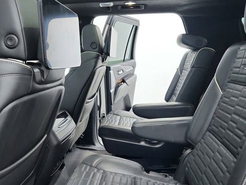 Used 2022 Cadillac Escalade Sport Platinum image 32