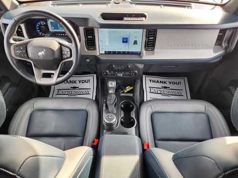 Used 2024 Ford Bronco Outer Banks image 15