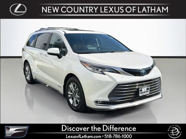Used 2021 Toyota Sienna Platinum AWD/4WD image 1